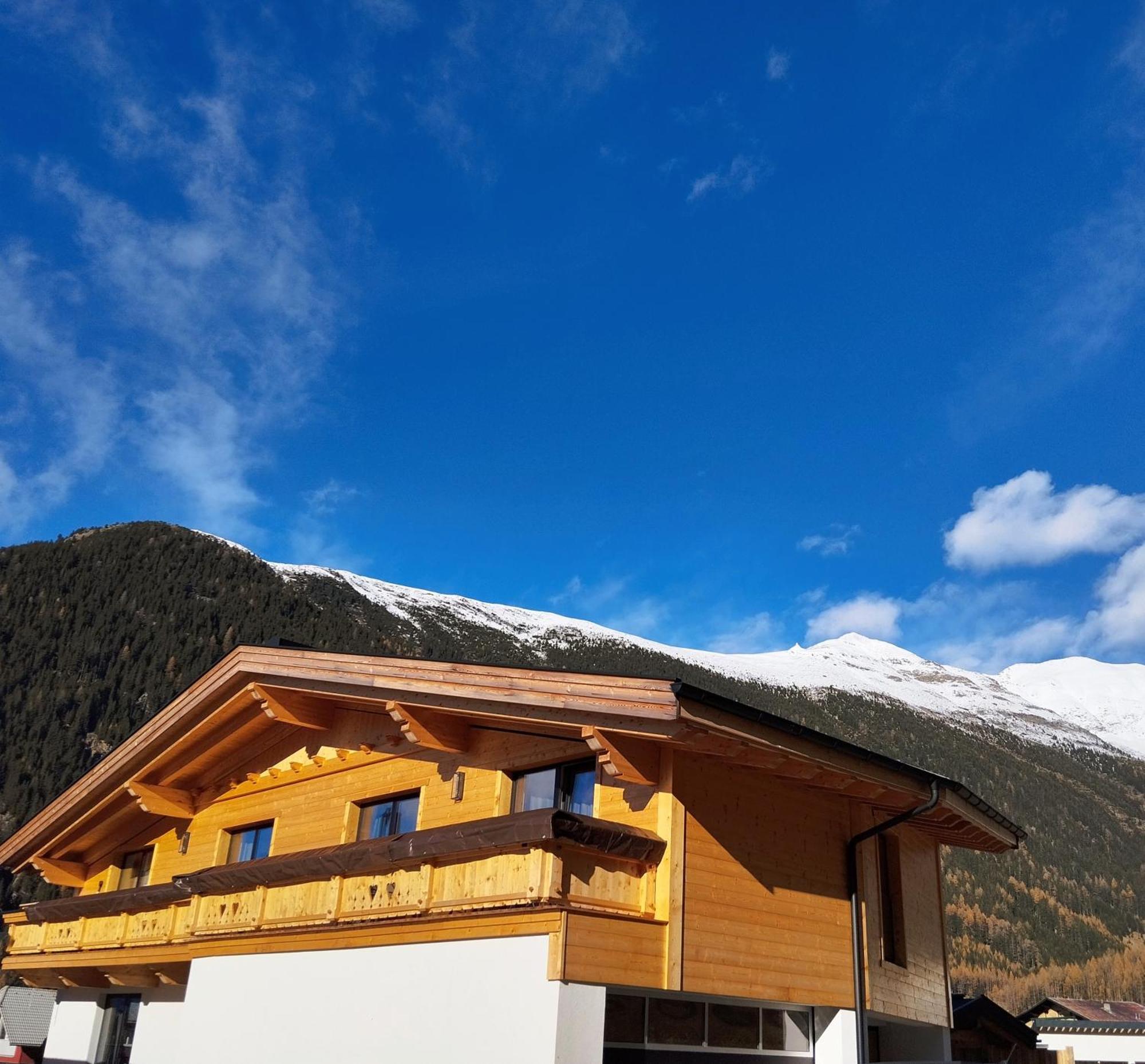 Apart Alpenflair Umhausen Exterior photo